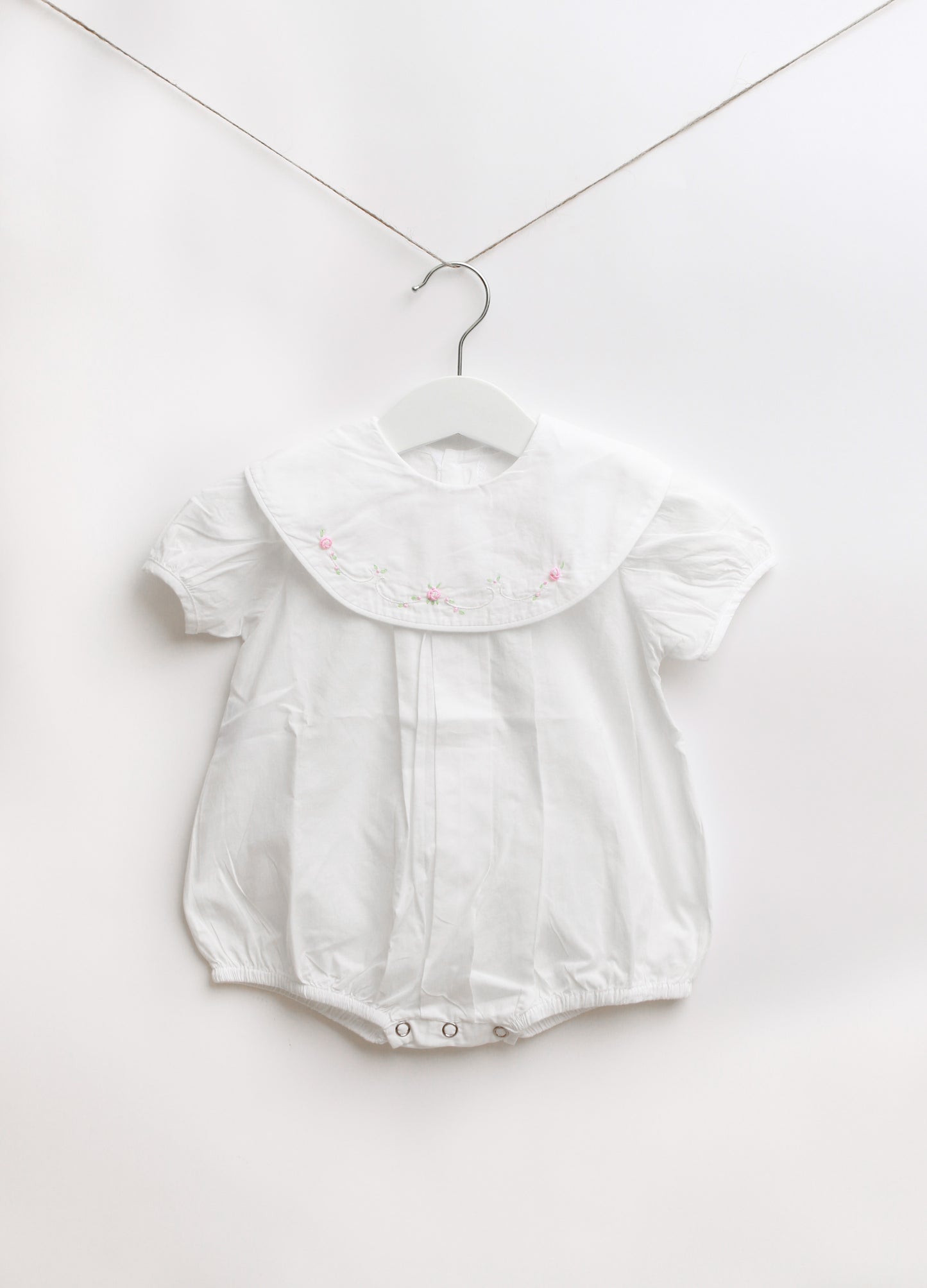 Embroidered short romper