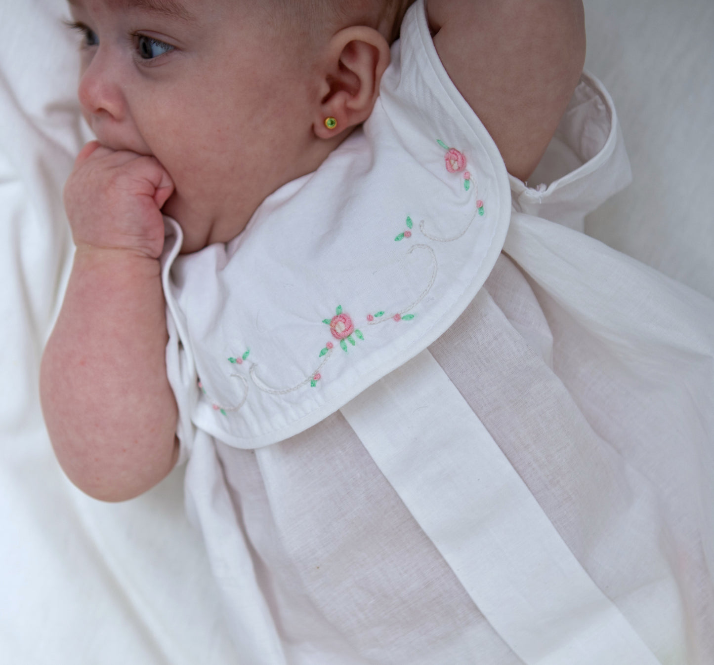 Embroidered short romper