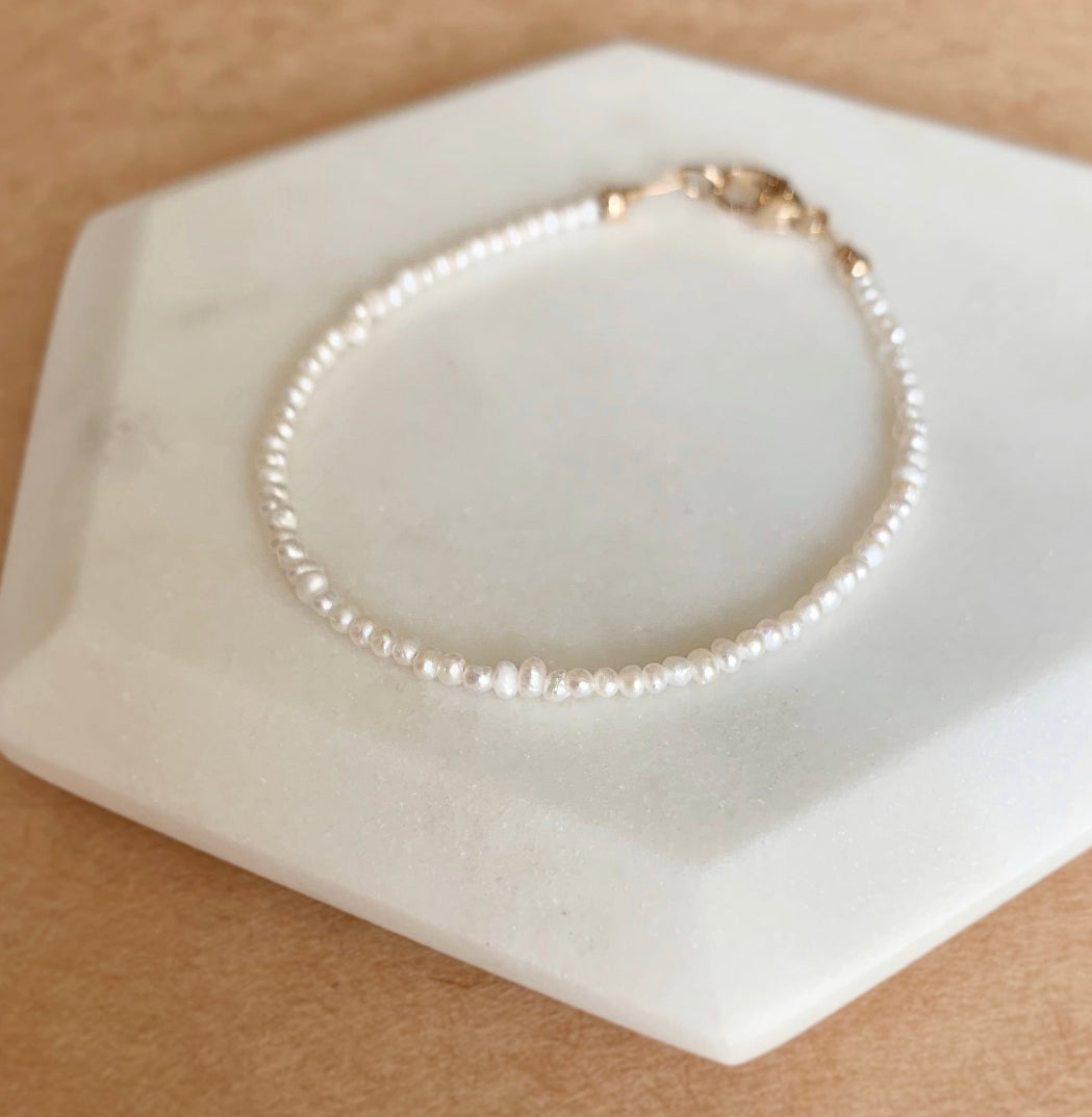 Fresh water pearl bracelet