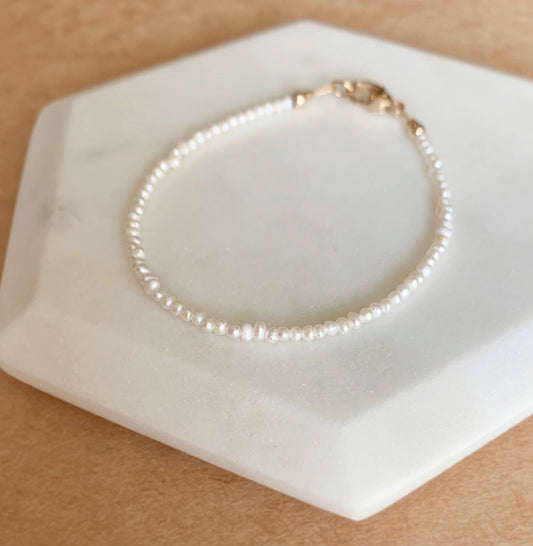 Fresh water pearl bracelet