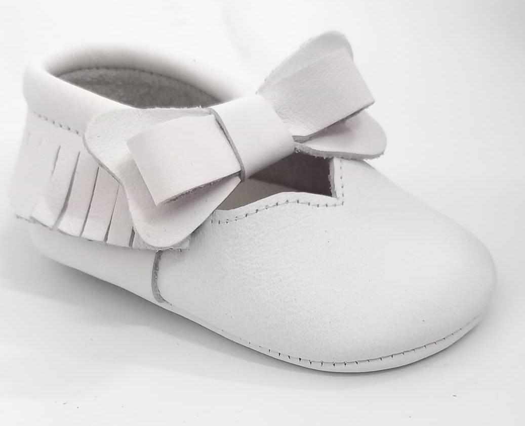 Ribbon shoes