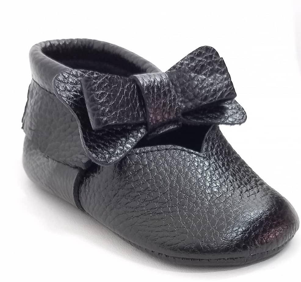 Ribbon shoes